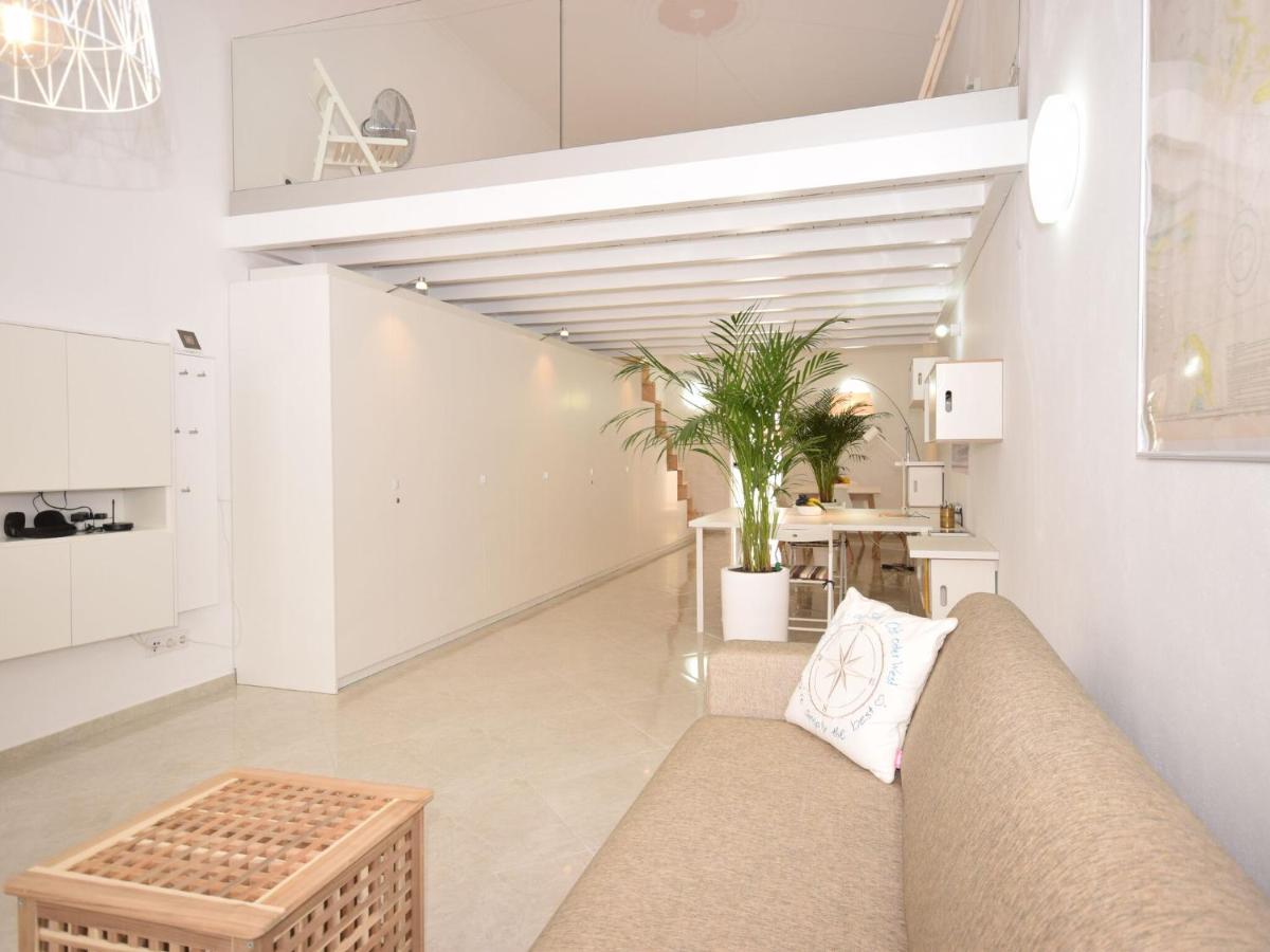 Modern Holiday Home In Olh O With Terrace โอลเญา ภายนอก รูปภาพ