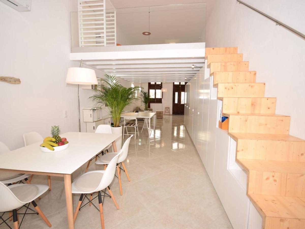 Modern Holiday Home In Olh O With Terrace โอลเญา ภายนอก รูปภาพ