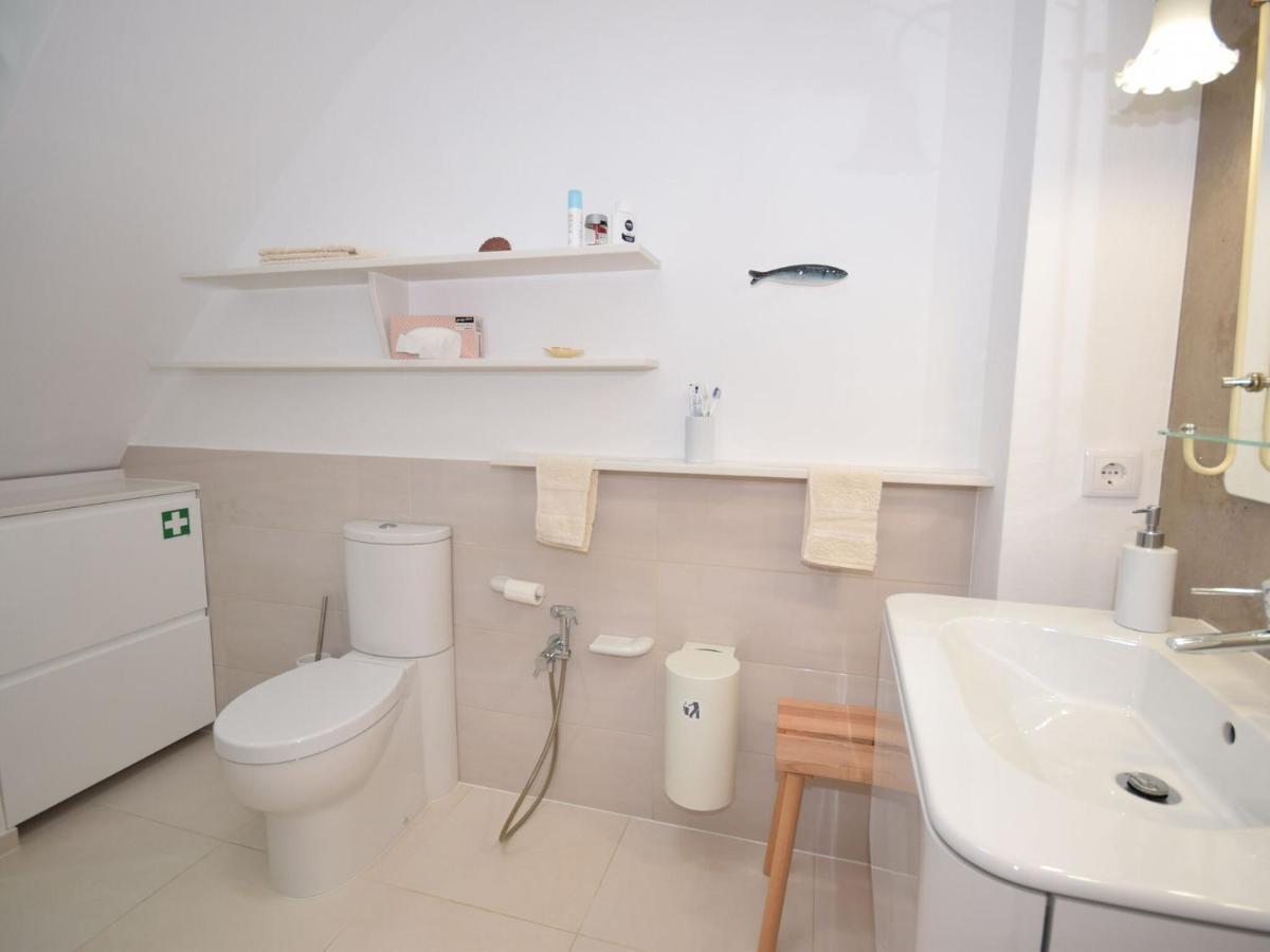 Modern Holiday Home In Olh O With Terrace โอลเญา ภายนอก รูปภาพ