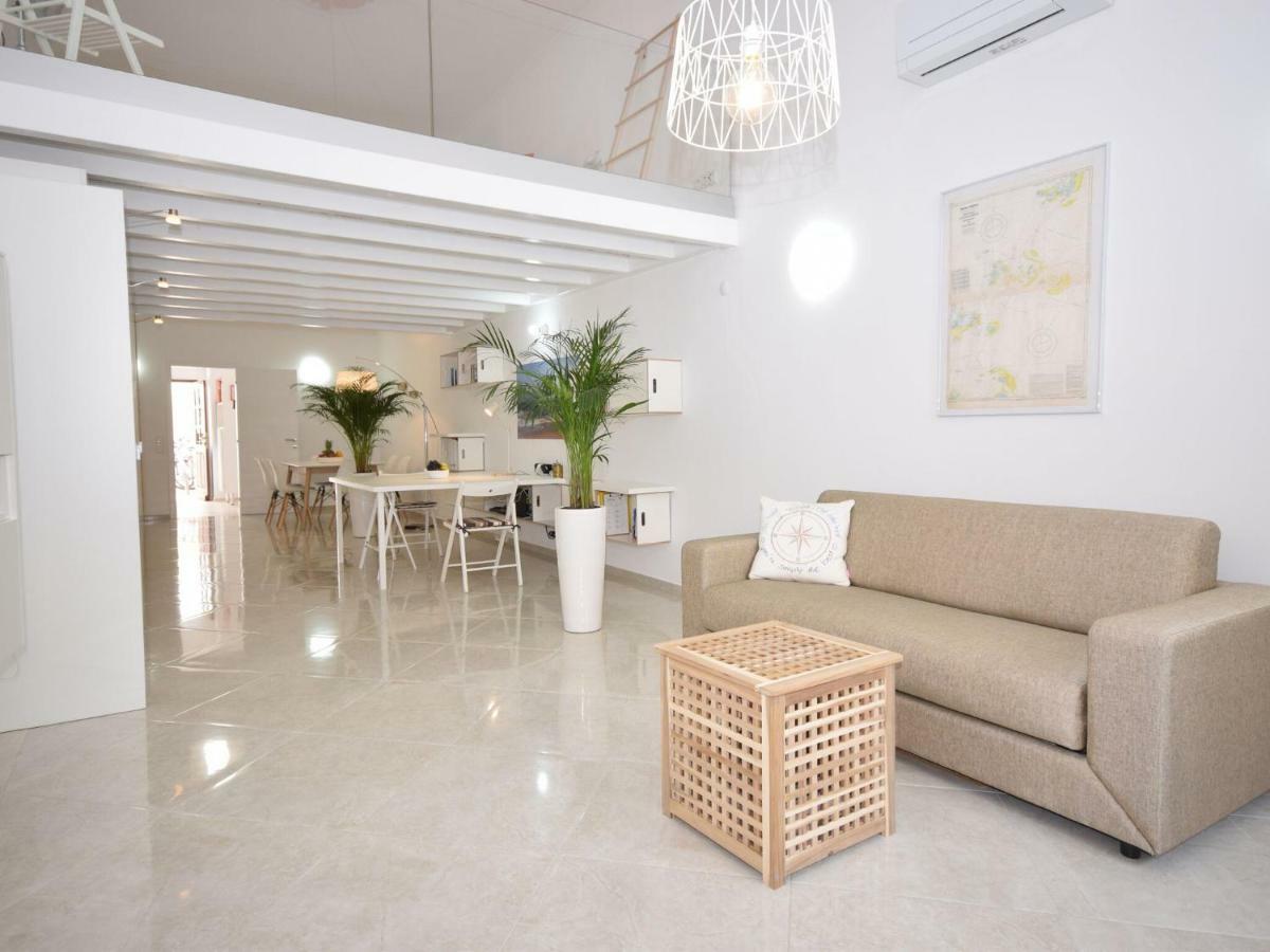 Modern Holiday Home In Olh O With Terrace โอลเญา ภายนอก รูปภาพ